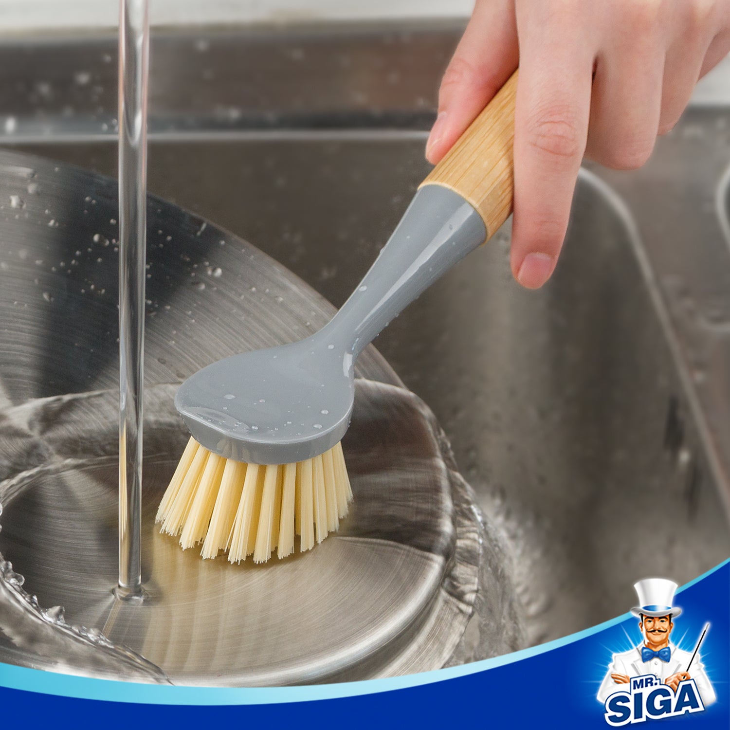 MR.SIGA Dish Brush with Bamboo Handle Built-in Scraper, Pack of 2