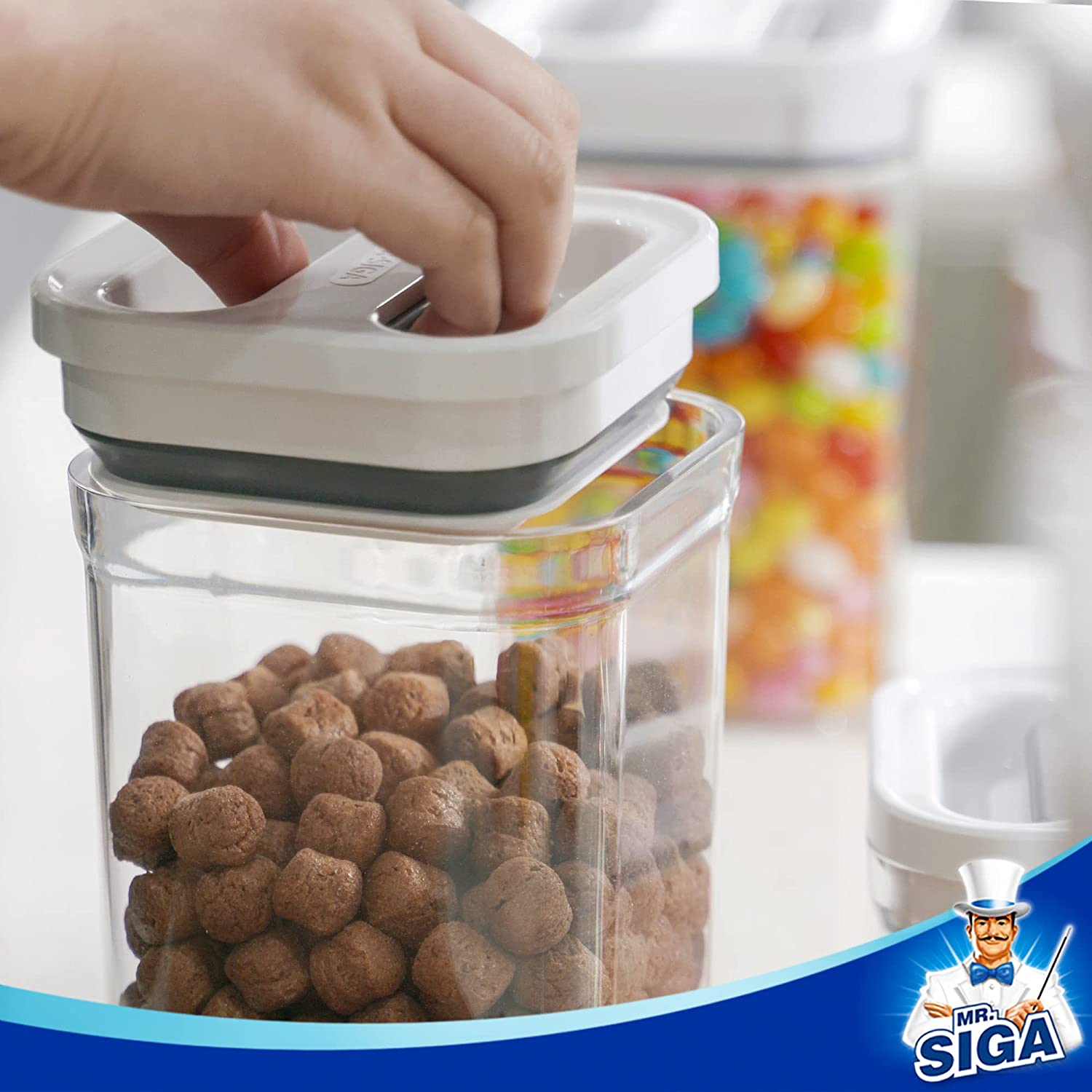 MR.SIGA 4 Pack Airtight Food Storage Container Set, with One-handed Leak Proof Lids, 1L / 33.8oz, Medium, White